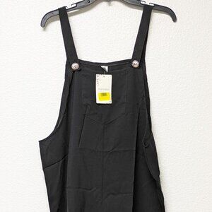 PANTALON Lilys Black Front Pocket Adjustable Strap with Buttons Short Romper XXL